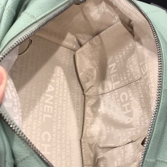 Chanel Green Caviar Leather Square Quilted LAX Bowler Bag - Picture 8 of 12